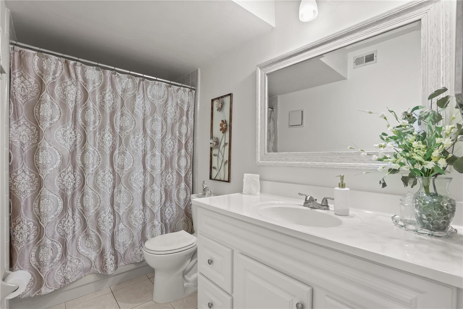 Condominium at 11 ESCONDIDO CIR #108, ALTAMONTE SPRINGS, photo 15 of 29
