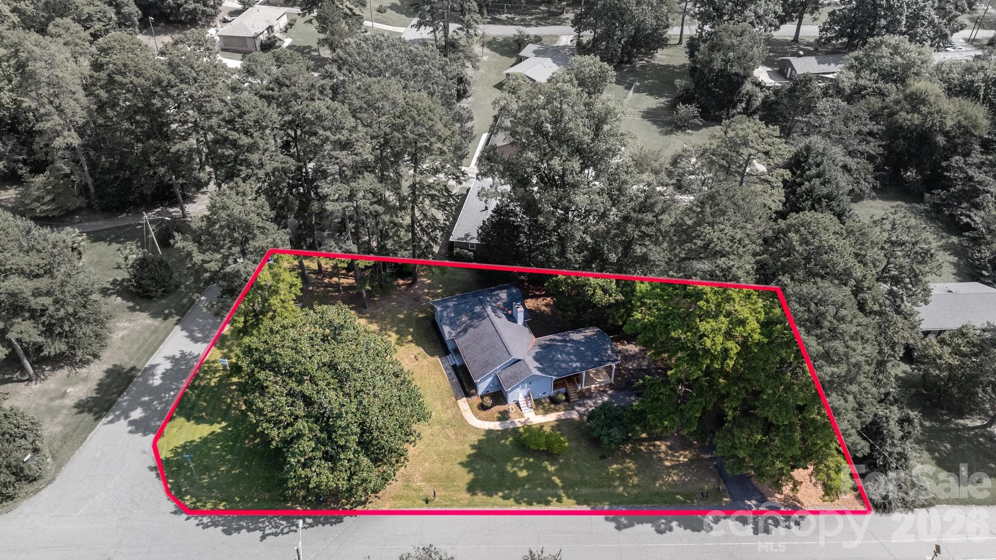 Single Family Residence at 6414 Elmwood Circle, Charlotte, photo 22 of 48