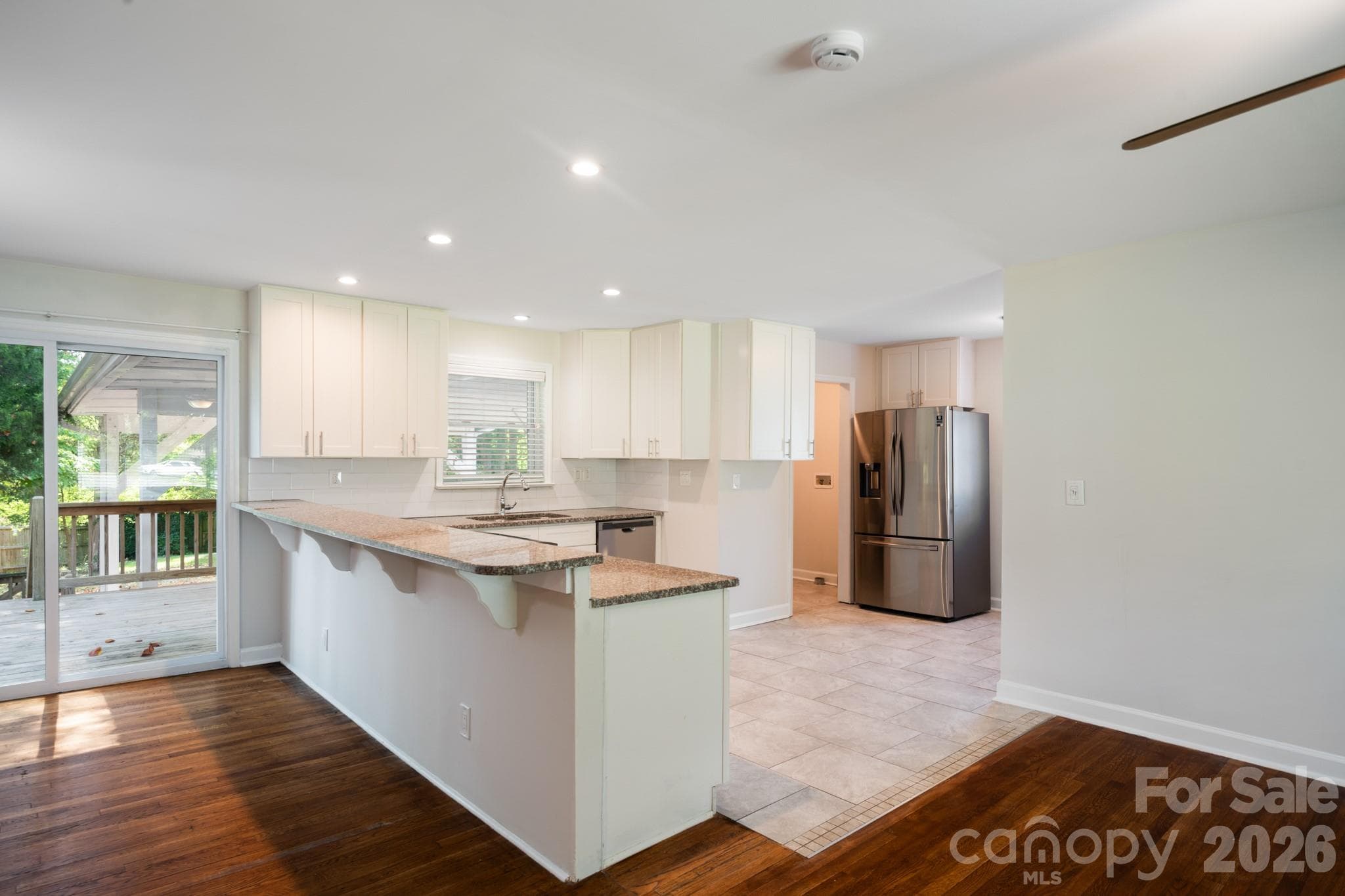 Single Family Residence at 6414 Elmwood Circle, Charlotte, photo 34 of 48
