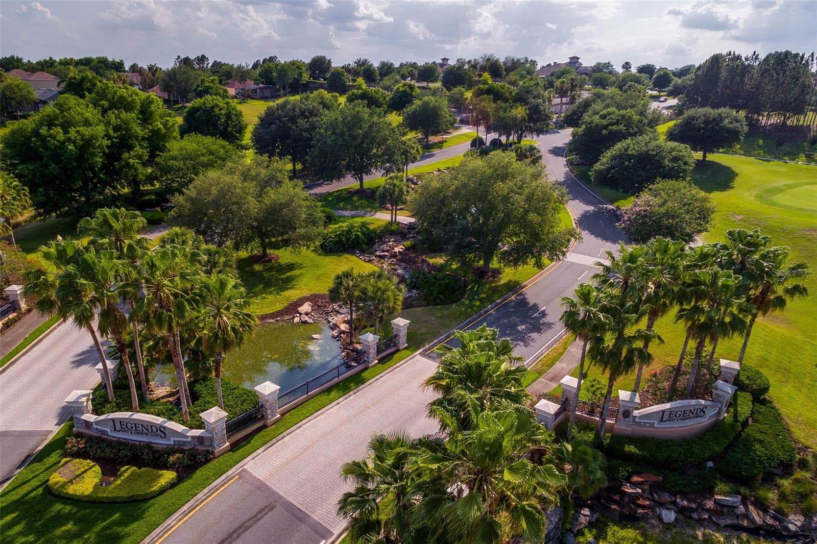 what an entrance ! - 1017 HARMONY LN, CLERMONT