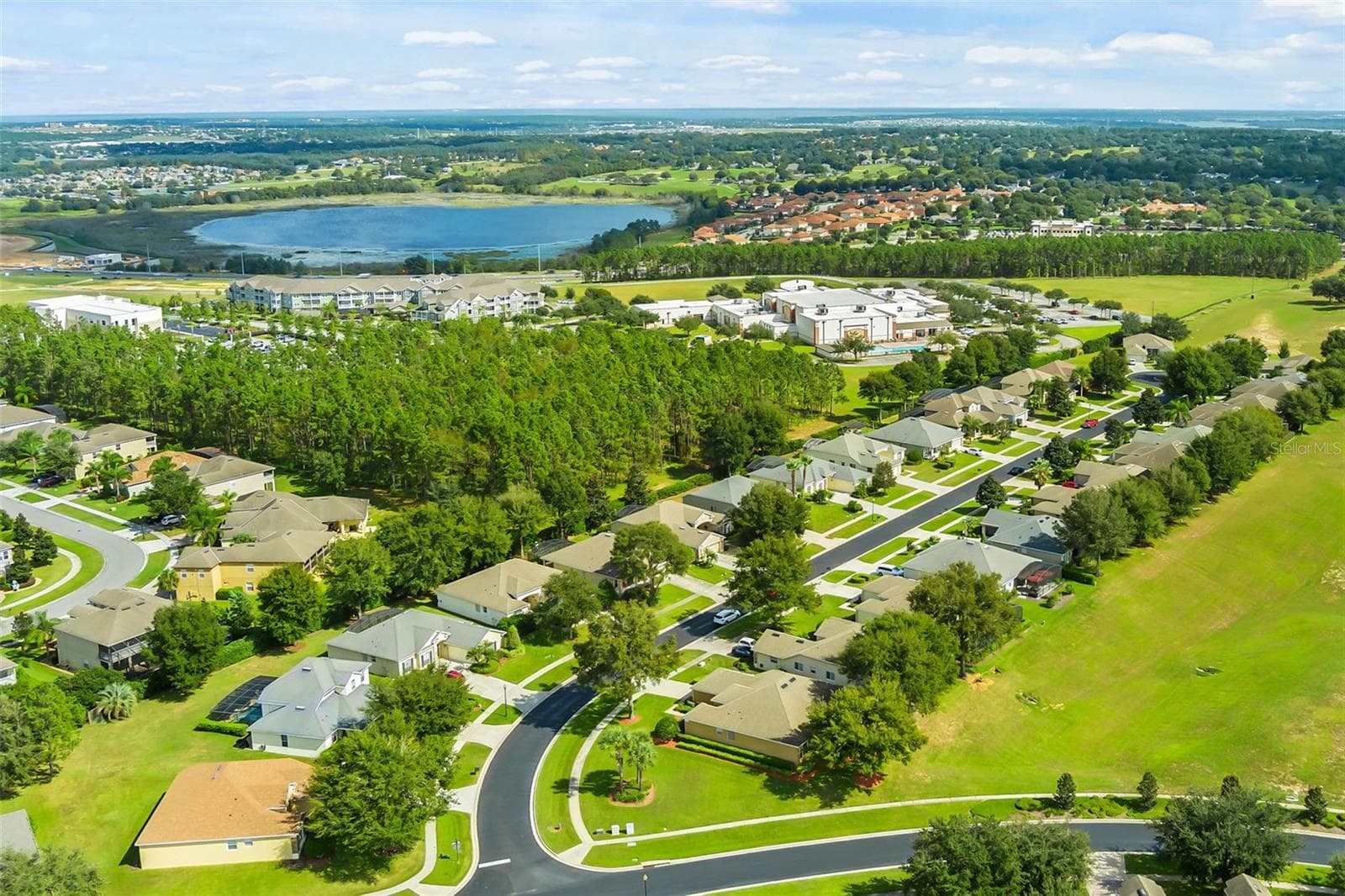 18 hole golf course too ! - 1017 HARMONY LN, CLERMONT