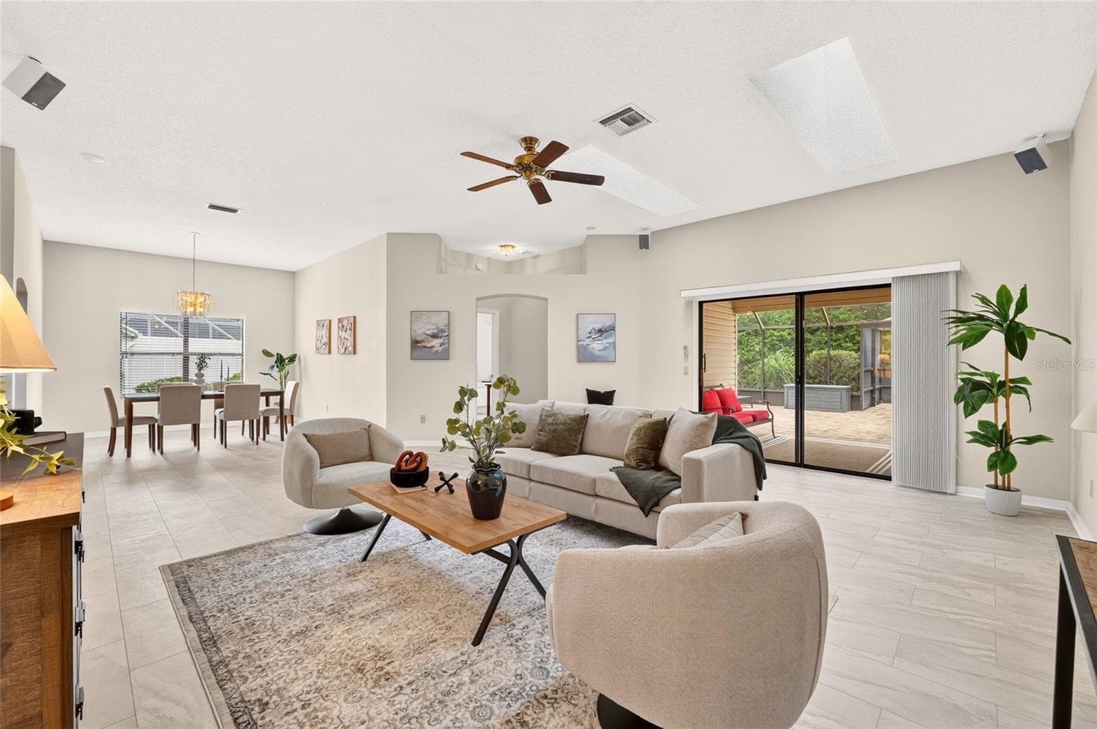 Single Family Residence at 652 SAN PEDRO DR, THE VILLAGES, photo 19 of 87