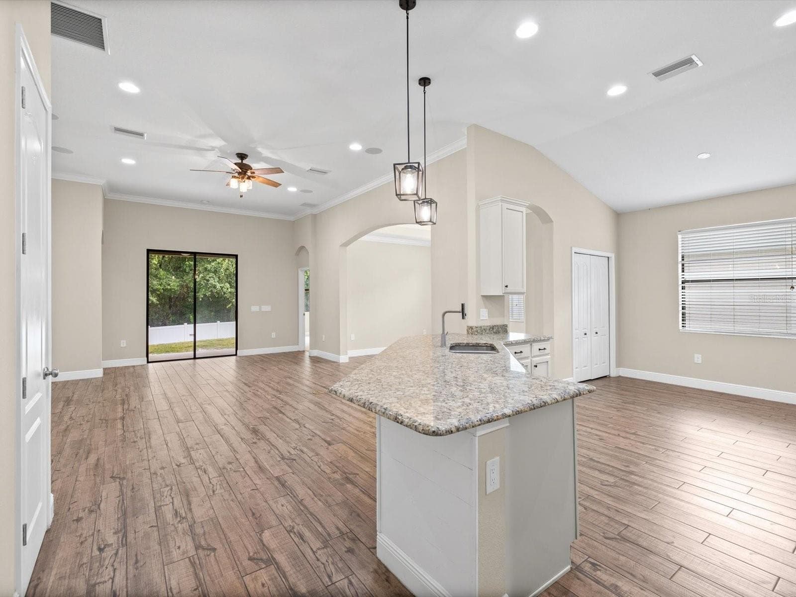 Kitchen/Great room - 8519 MAY PORT CT, LAND O LAKES