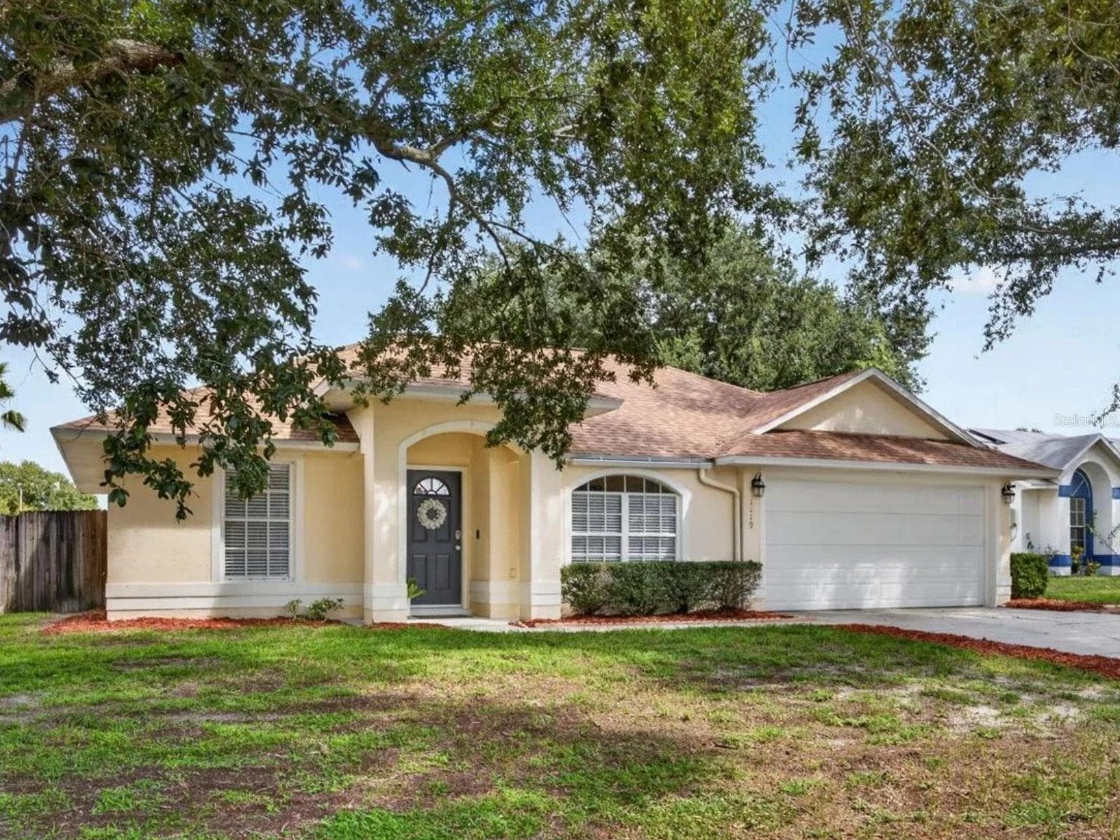 1119 KENWORTH DR