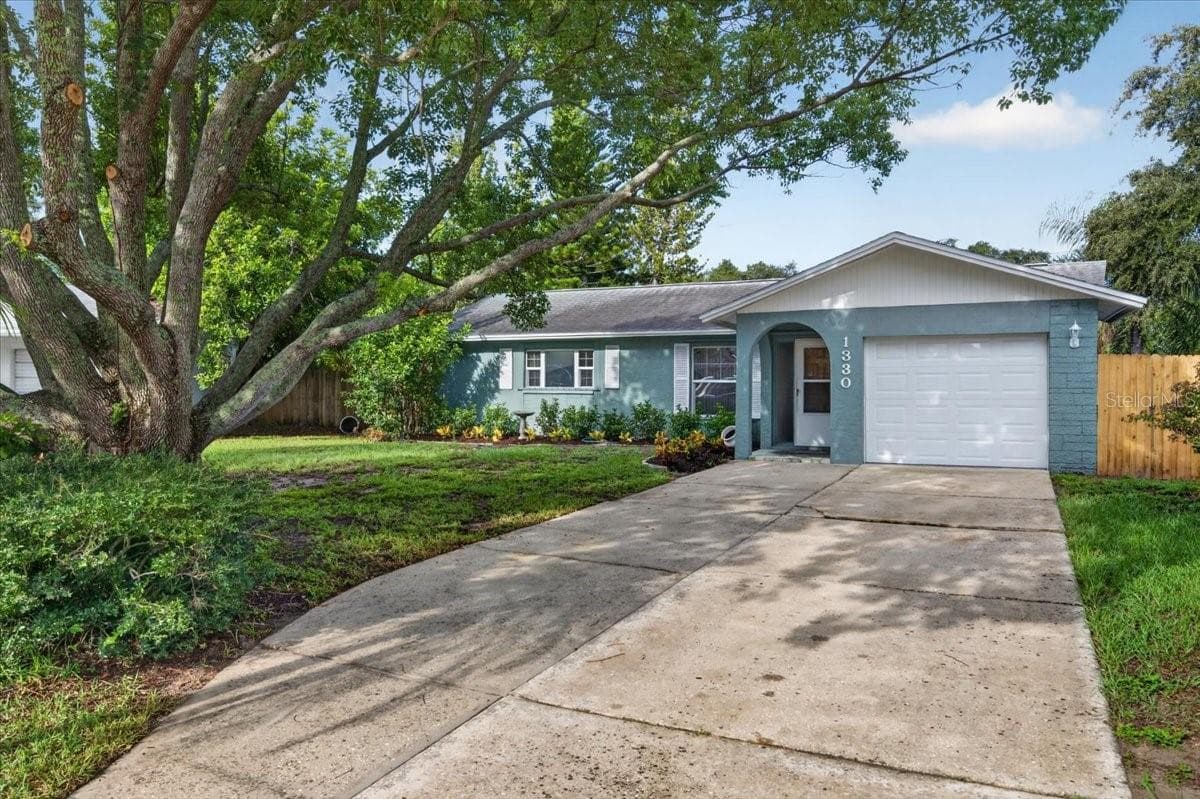 1330 WILDWOOD CT
