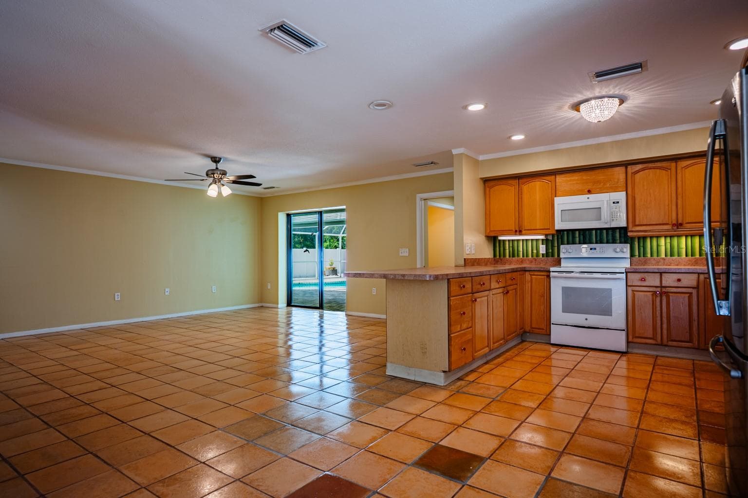 Single Family Residence at 2339 RIVERWOOD PINES DR, SARASOTA, photo 3 of 26