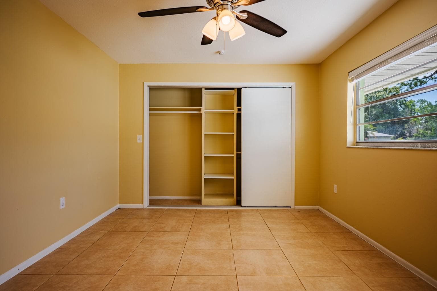 Single Family Residence at 2339 RIVERWOOD PINES DR, SARASOTA, photo 7 of 26