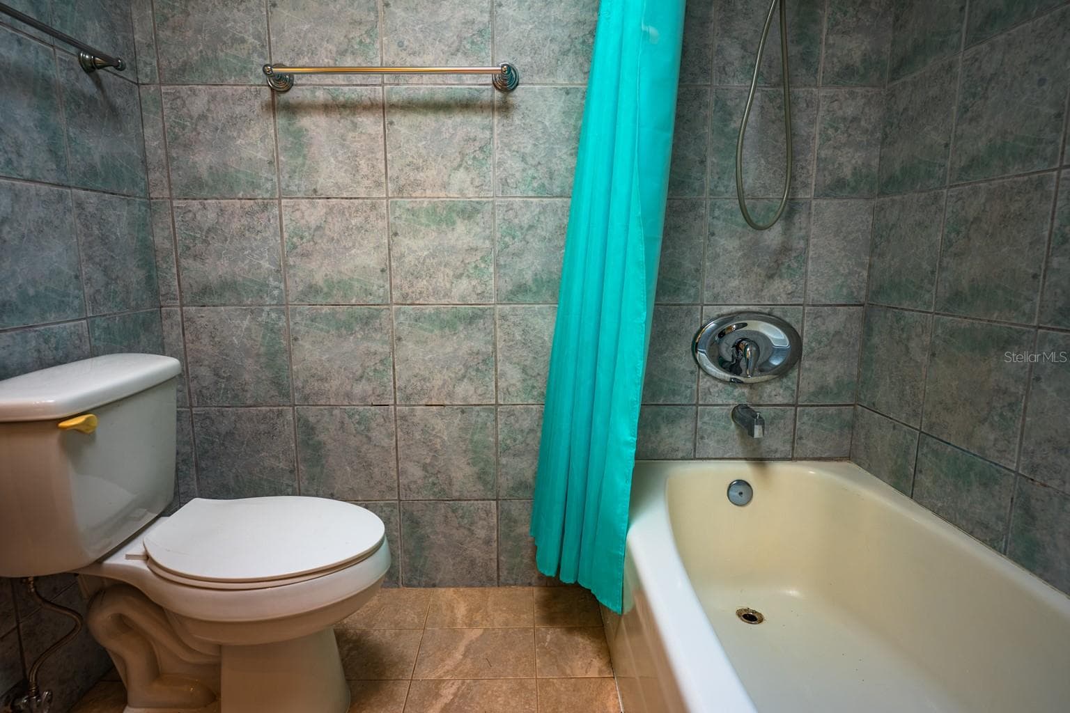 Single Family Residence at 2339 RIVERWOOD PINES DR, SARASOTA, photo 9 of 26