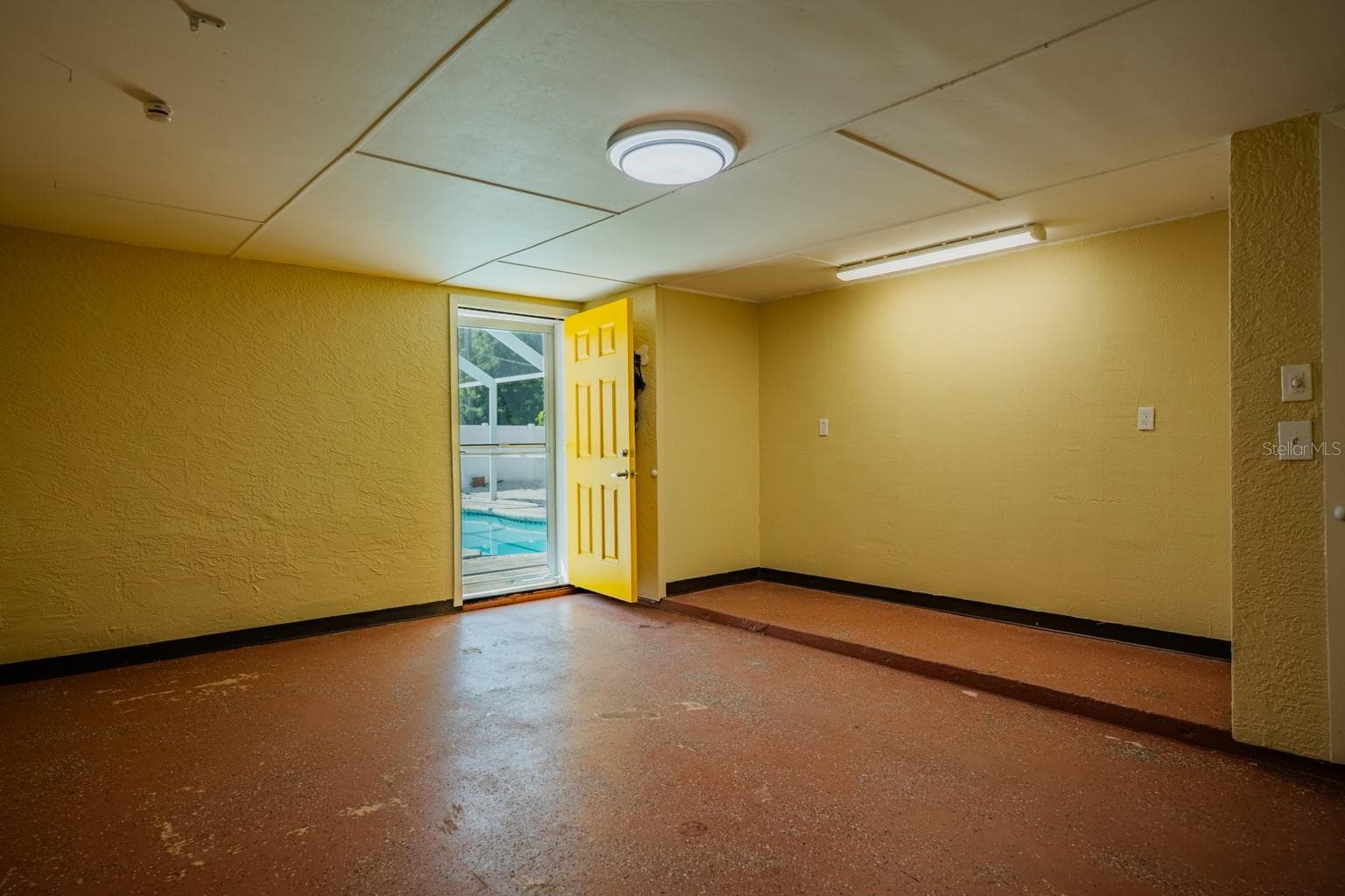 Single Family Residence at 2339 RIVERWOOD PINES DR, SARASOTA, photo 17 of 26