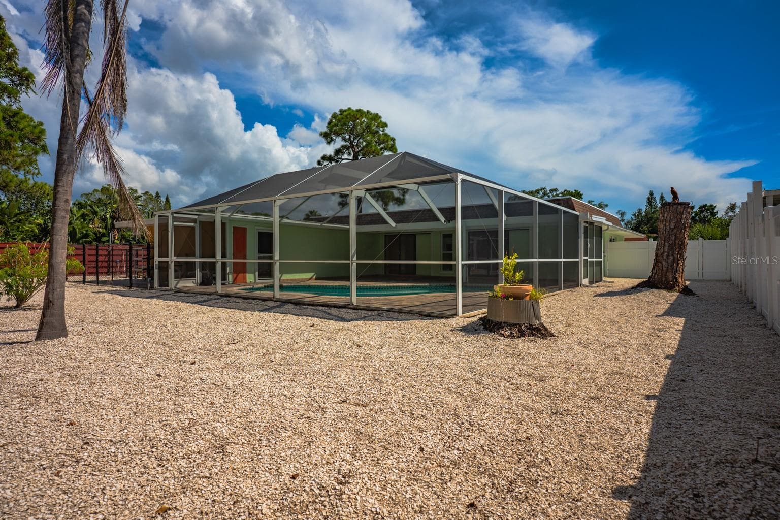 Single Family Residence at 2339 RIVERWOOD PINES DR, SARASOTA, photo 18 of 26