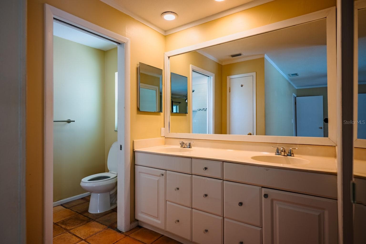Single Family Residence at 2339 RIVERWOOD PINES DR, SARASOTA, photo 21 of 26