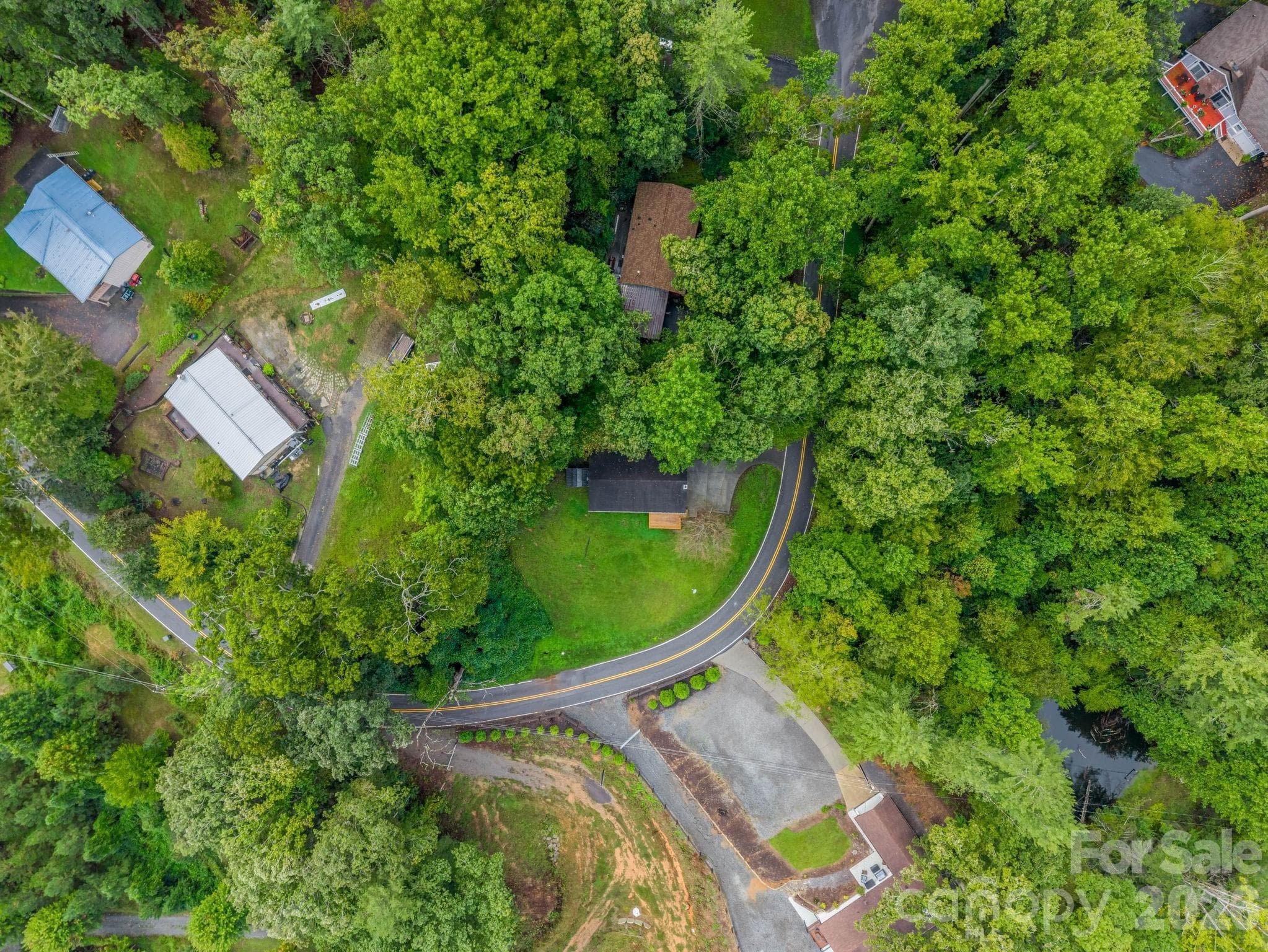 Single Family Residence at 117 Drexel Road, Hendersonville, photo 33 of 37