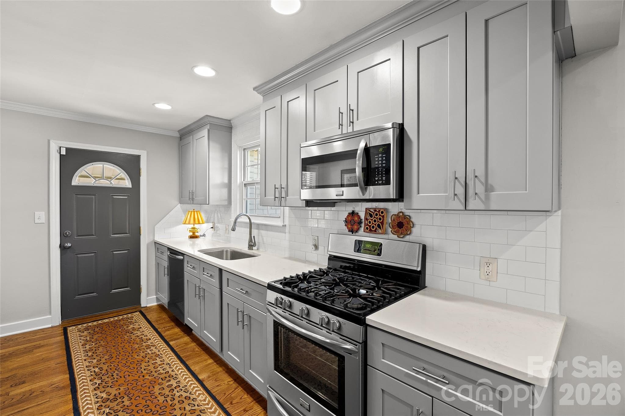 Single Family Residence at 4828 Gilmore Drive, Charlotte, photo 10 of 24