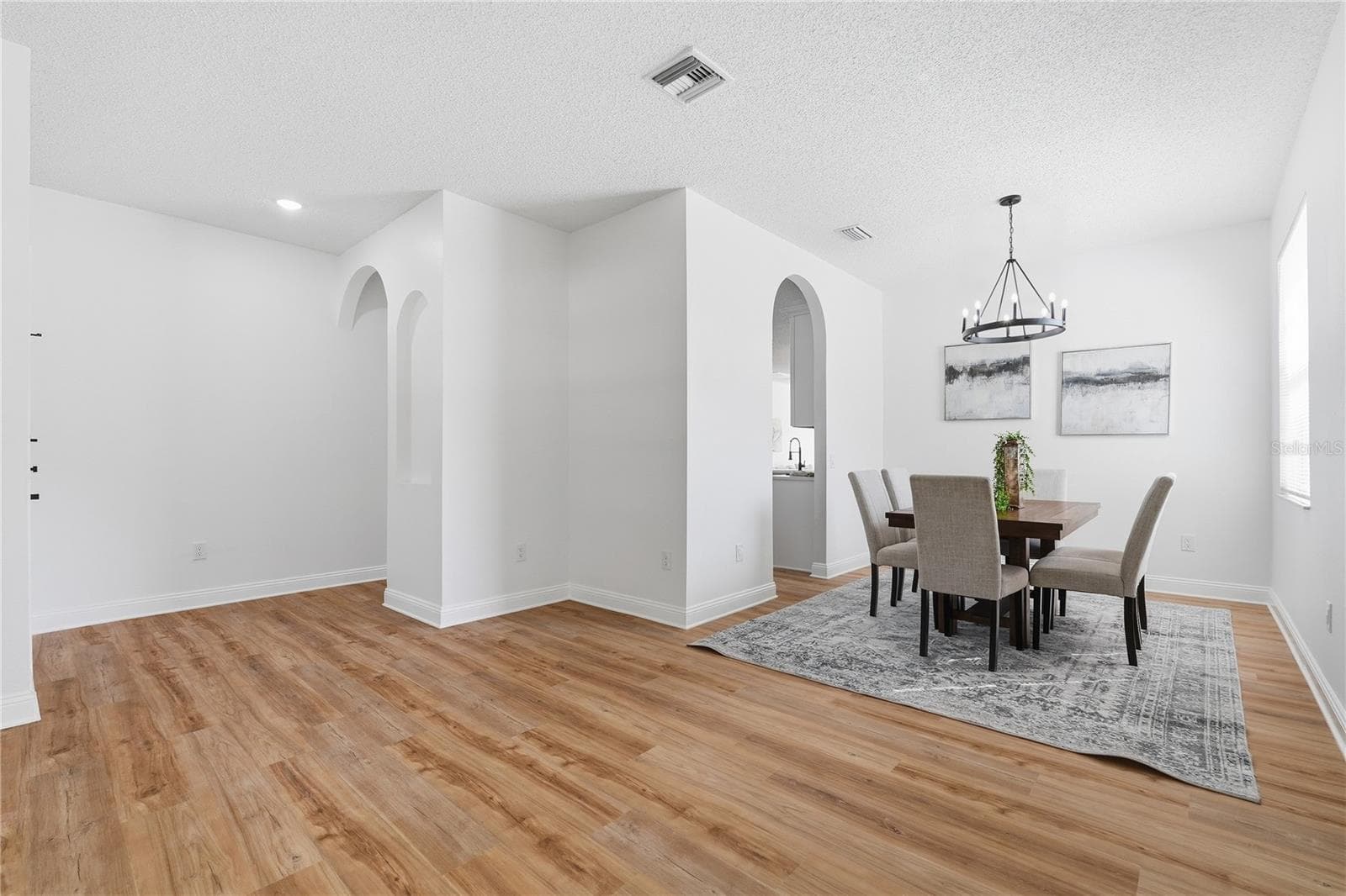 Single Family Residence at 22536 LAURELDALE DR, LUTZ, photo 8 of 43