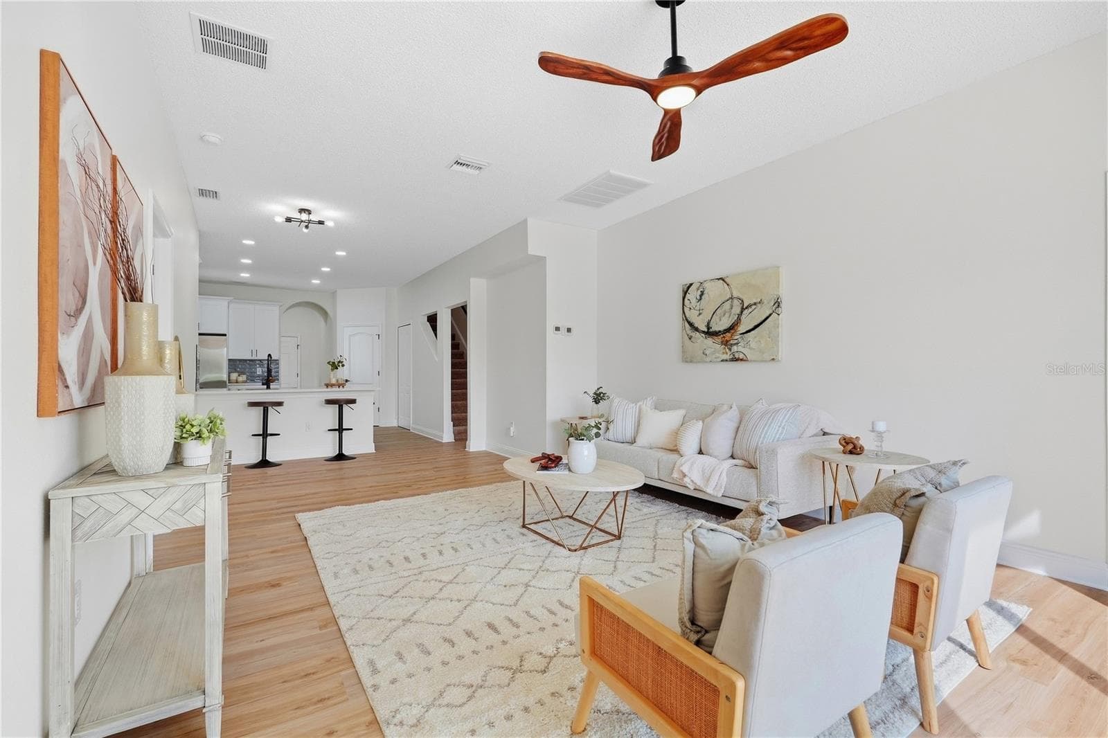Single Family Residence at 22536 LAURELDALE DR, LUTZ, photo 12 of 43