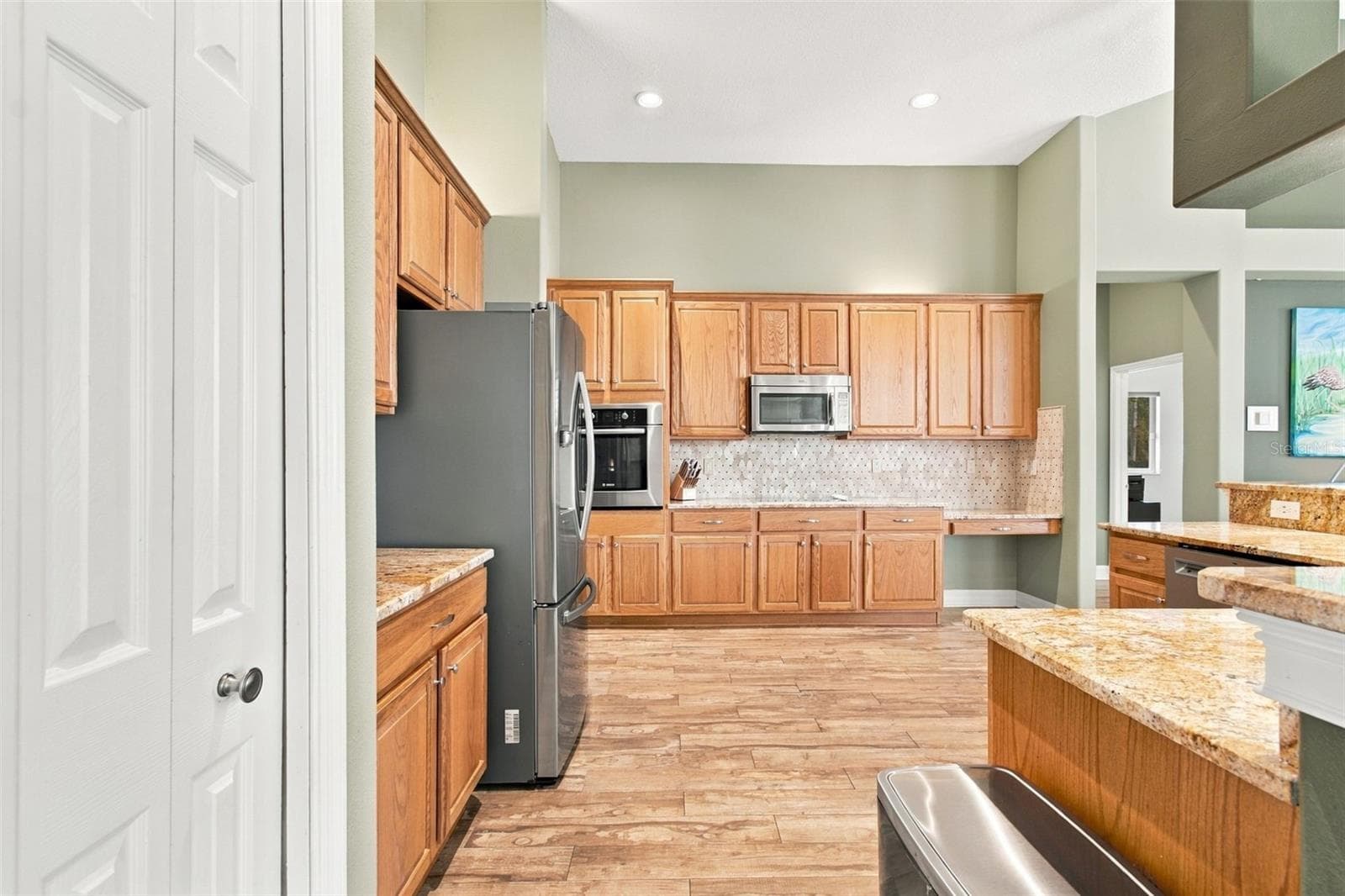 Built in Oven/Cooktop - 18115 EMERALD BAY ST, TAMPA