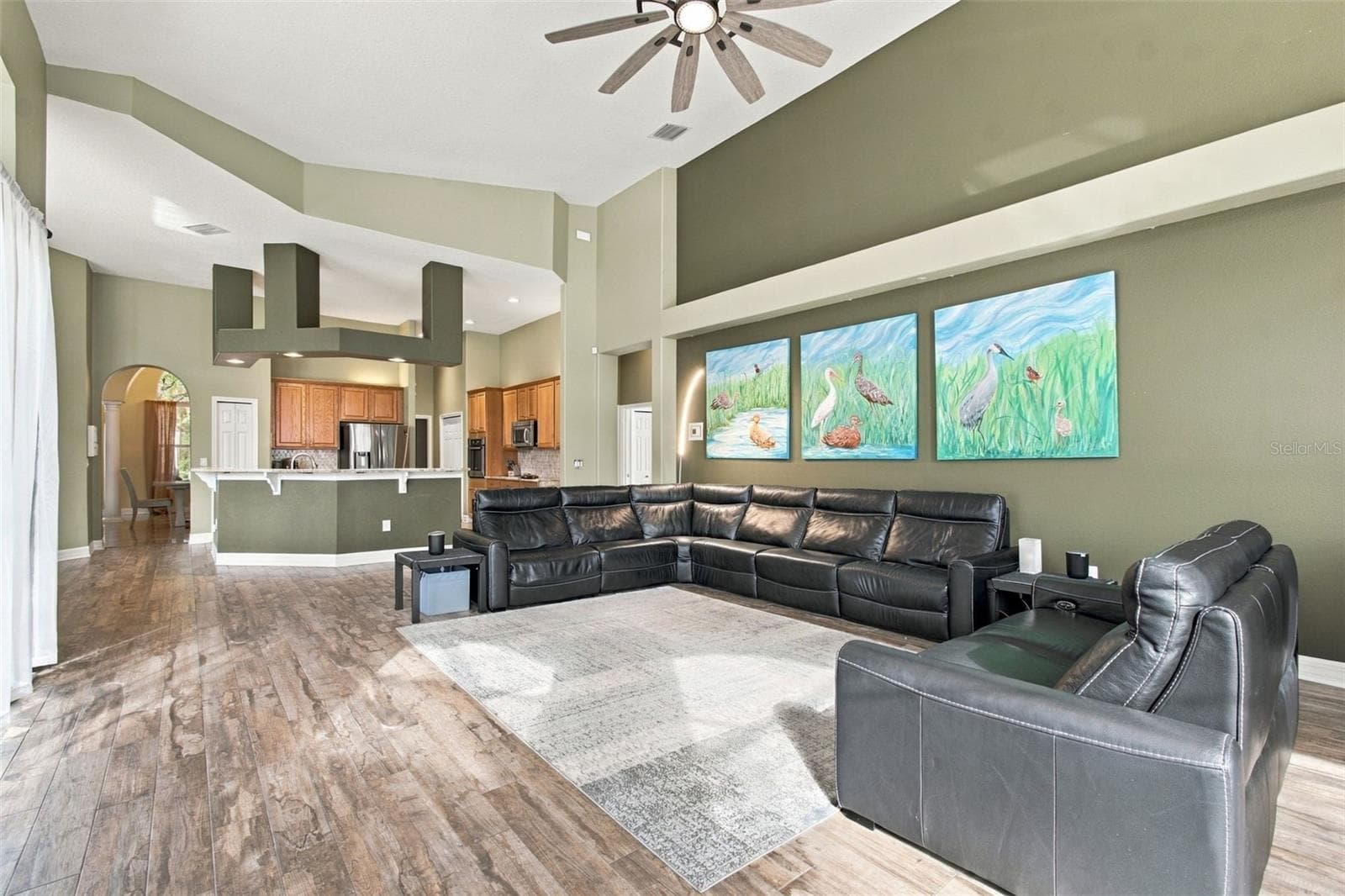 Connected Living Areas - 18115 EMERALD BAY ST, TAMPA