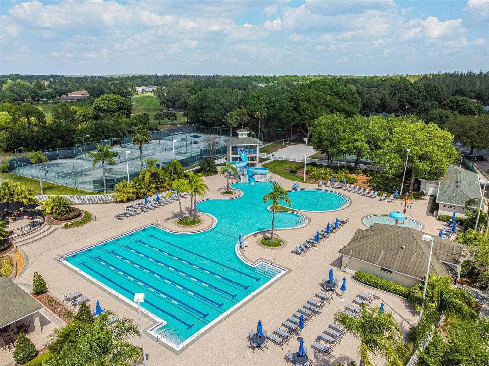 Resort Pool with Lap Lanes, Splash Pool, Community Tennis Courts, Basketball & Sand Volley Ball - 18115 EMERALD BAY ST, TAMPA