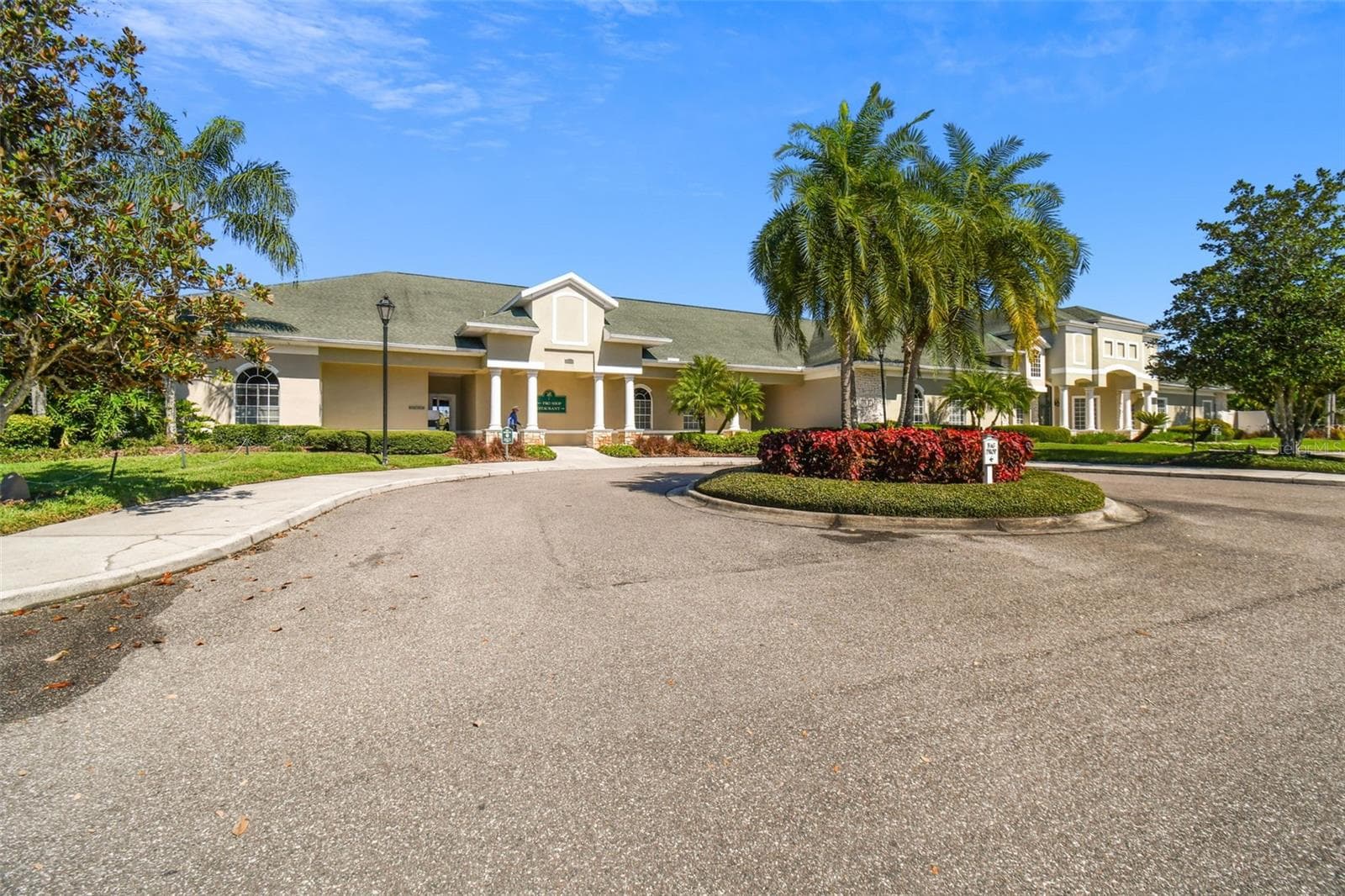 Heritage Isles Clubhouse, Restaurant, Fitness Center - 18115 EMERALD BAY ST, TAMPA