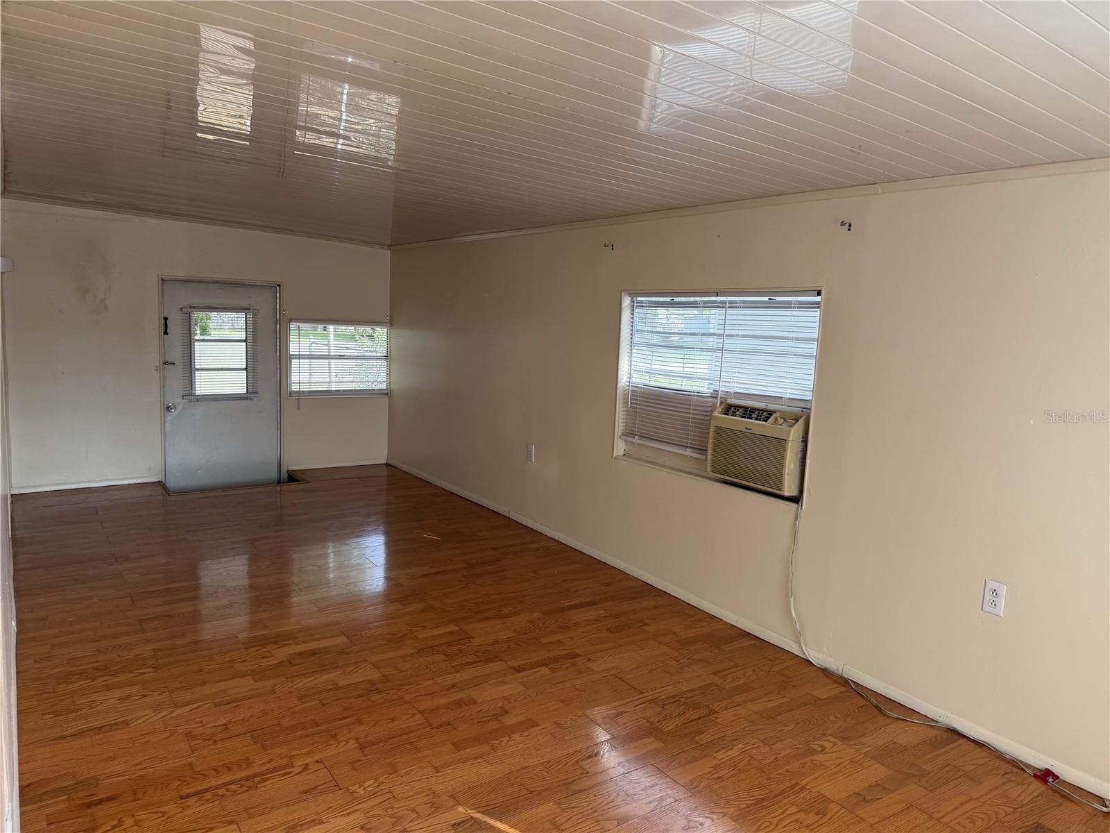 Mobile Home at 36441 WEST DR, FRUITLAND PARK, photo 7 of 24