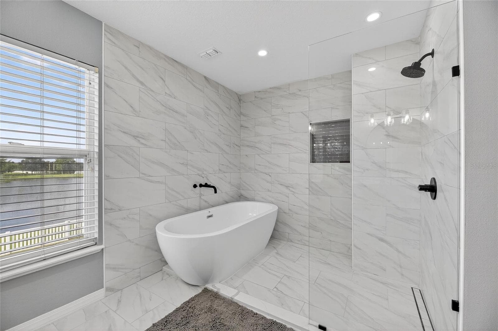 Single Family Residence at 13531 MANGO BAY DR, RIVERVIEW, photo 57 of 83