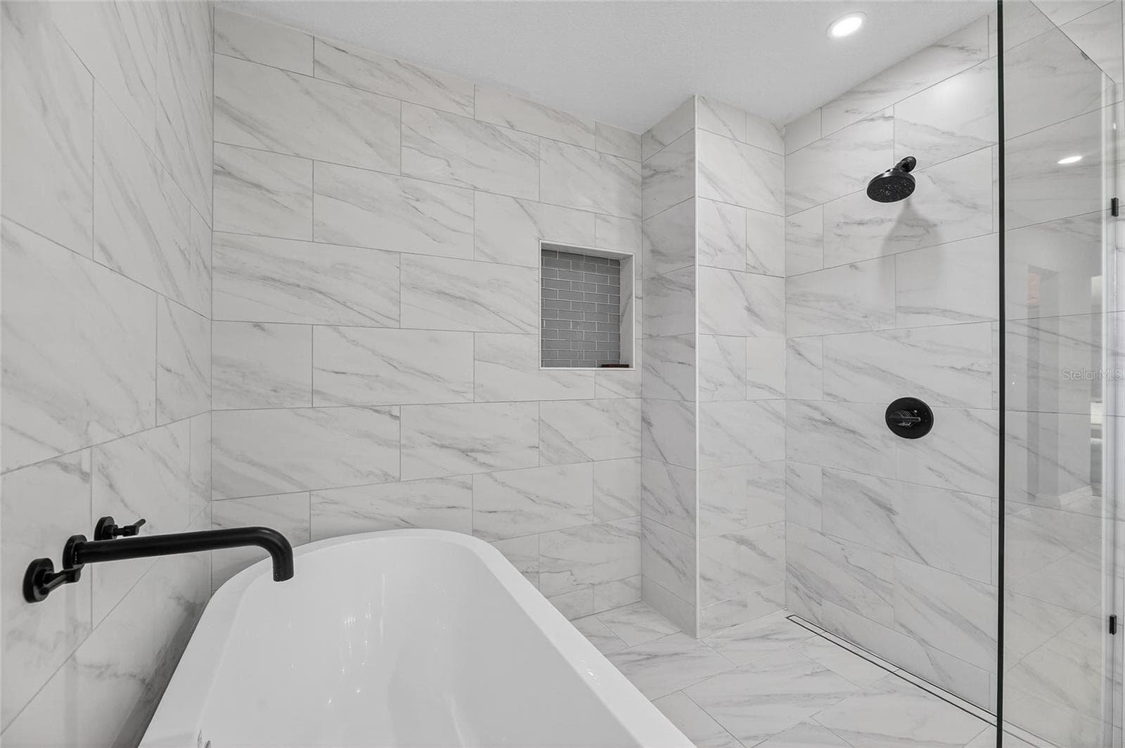 Single Family Residence at 13531 MANGO BAY DR, RIVERVIEW, photo 58 of 83