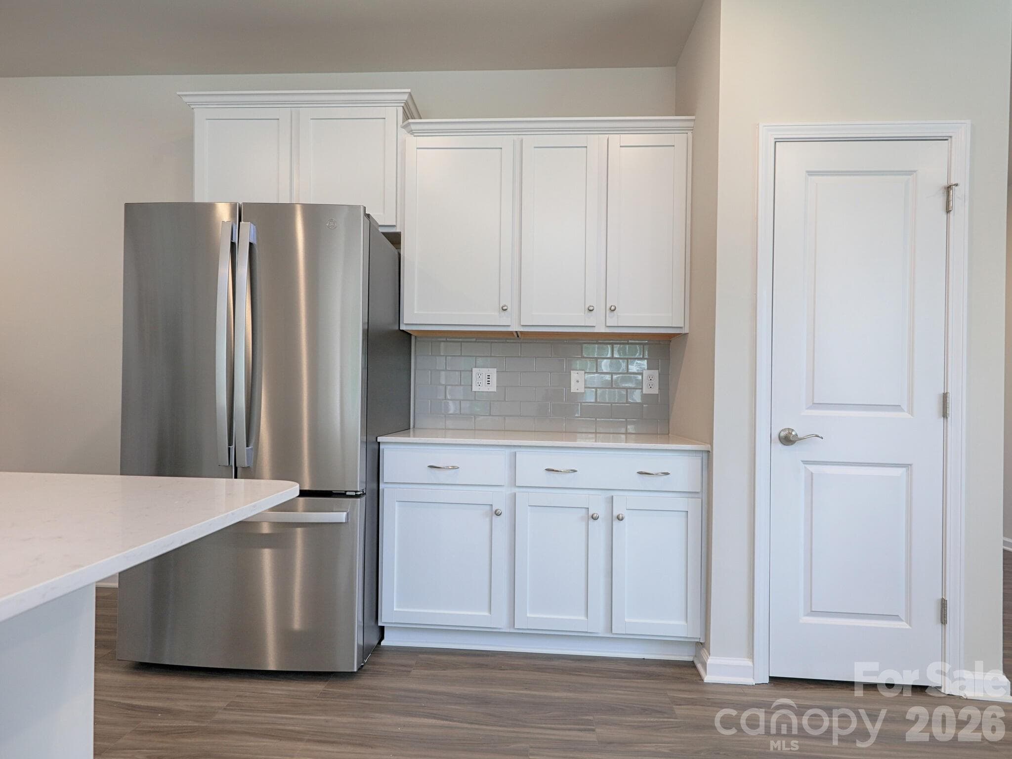 Refrigerator conveys - 121 Olive Tea Lane, Statesville