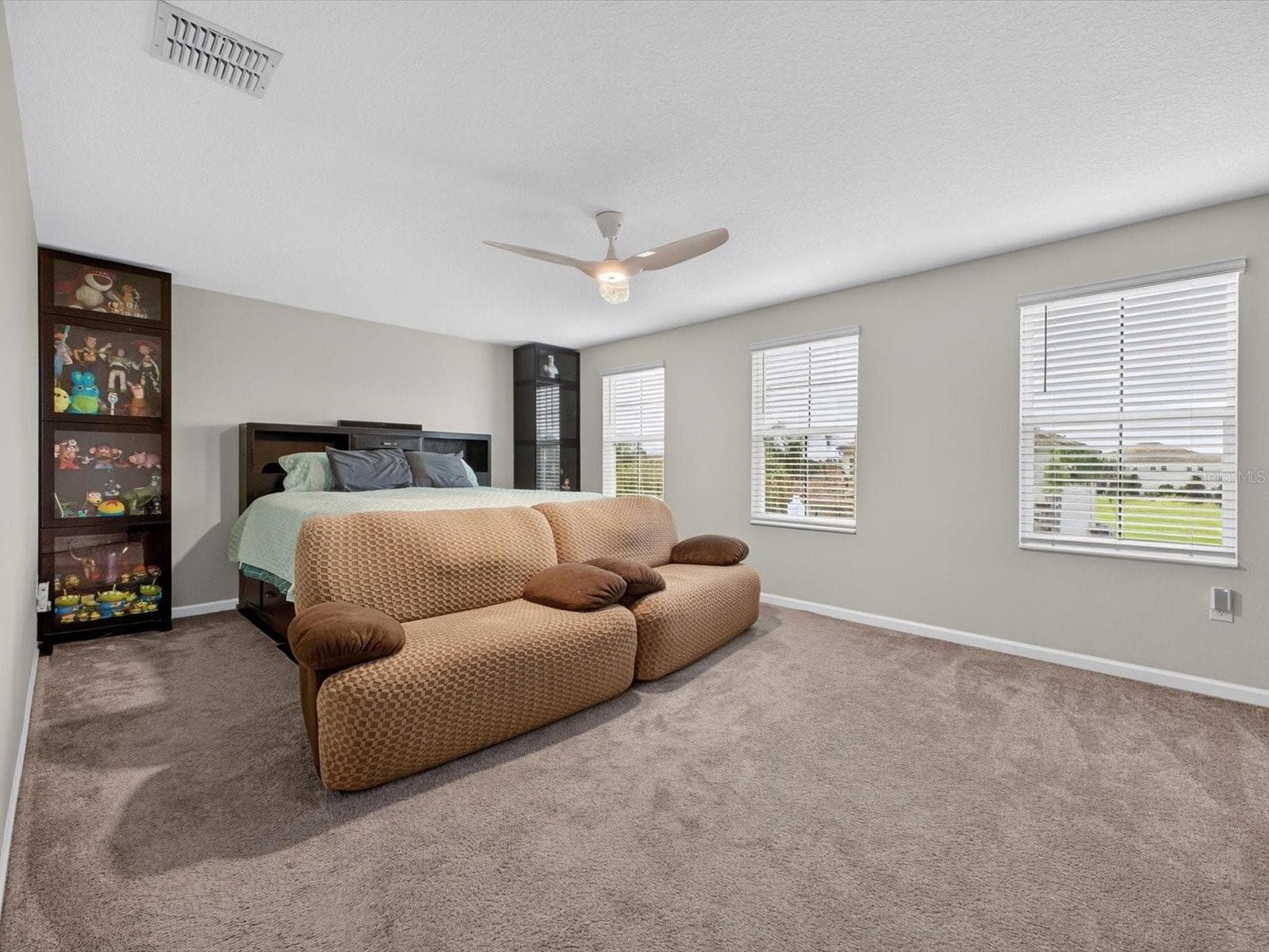 Single Family Residence at 8975 FLUFFY LIE CT, DAVENPORT, photo 13 of 30