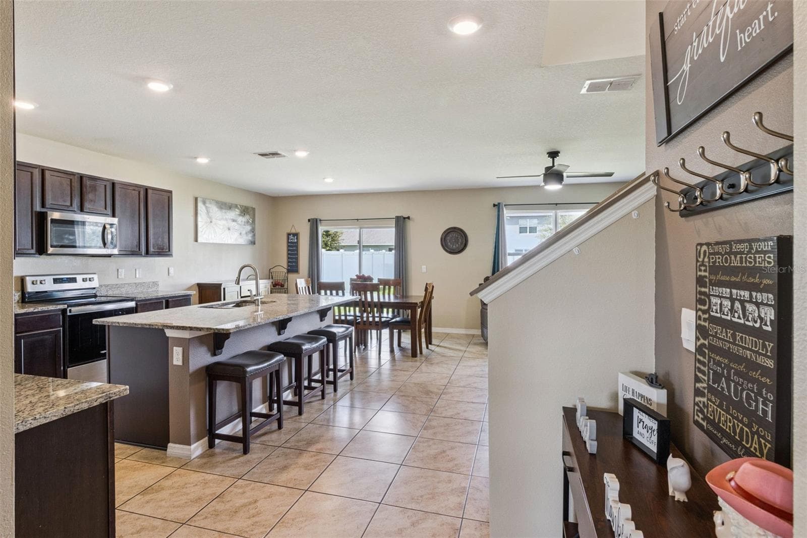 Single Family Residence at 3625 DIVING DOVE LN, BARTOW, photo 9 of 54