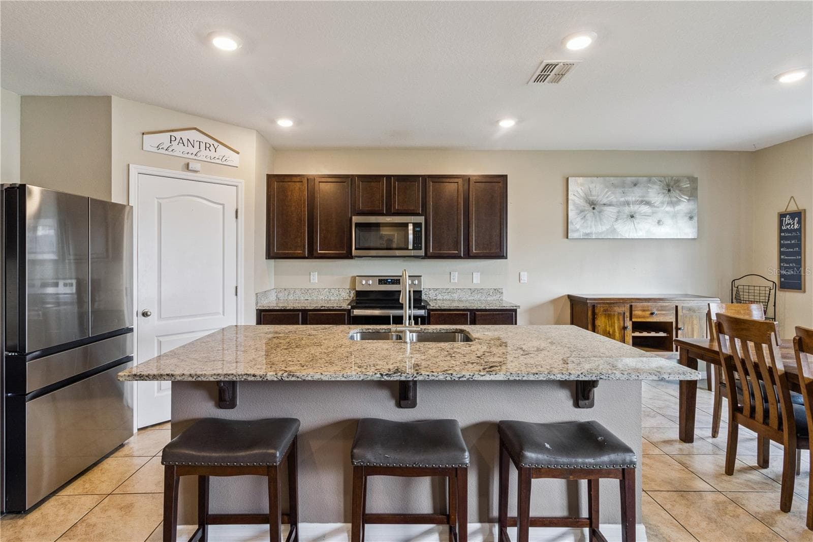 Single Family Residence at 3625 DIVING DOVE LN, BARTOW, photo 10 of 54