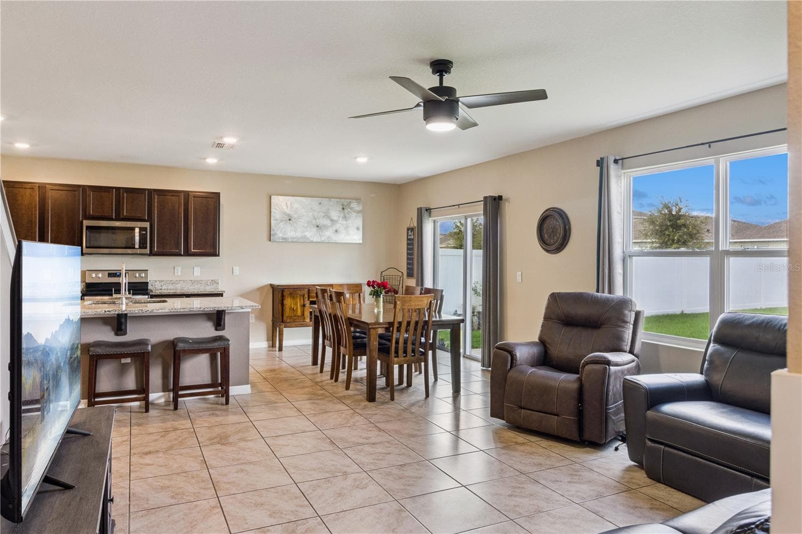 Single Family Residence at 3625 DIVING DOVE LN, BARTOW, photo 12 of 54