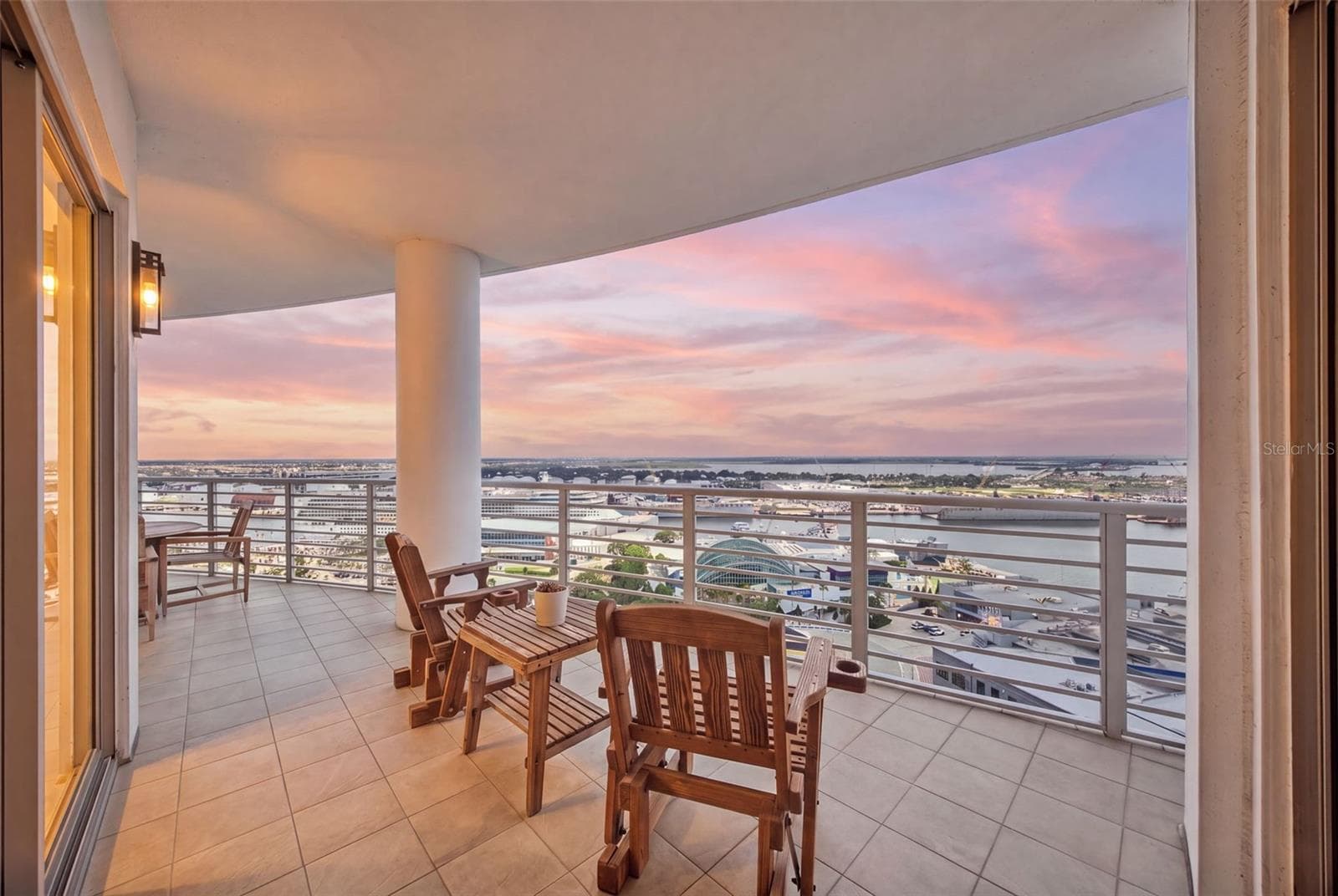 Ahhhh the sunsets - 1209 E CUMBERLAND AVE #2005, TAMPA
