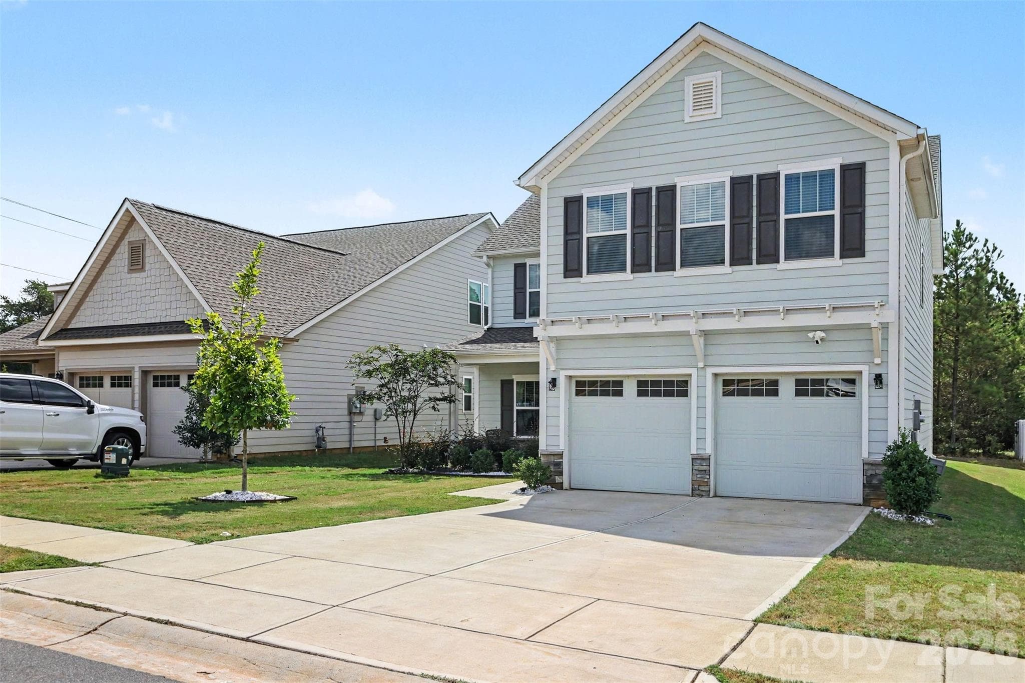 Single Family Residence at 11013 Argosy Drive, Lancaster, photo 2 of 27
