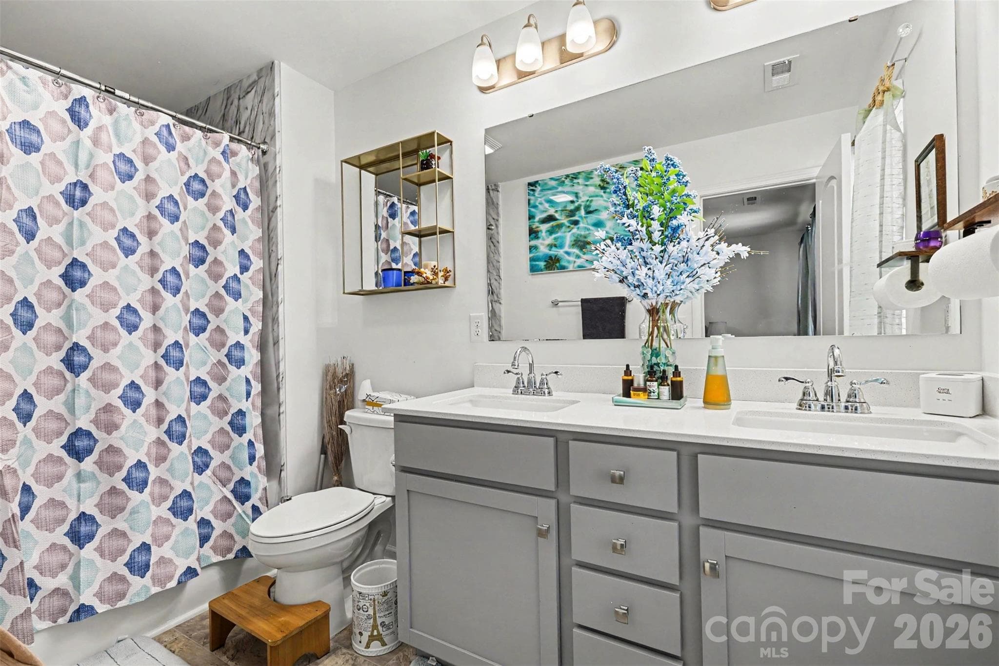 Single Family Residence at 11013 Argosy Drive, Lancaster, photo 21 of 27
