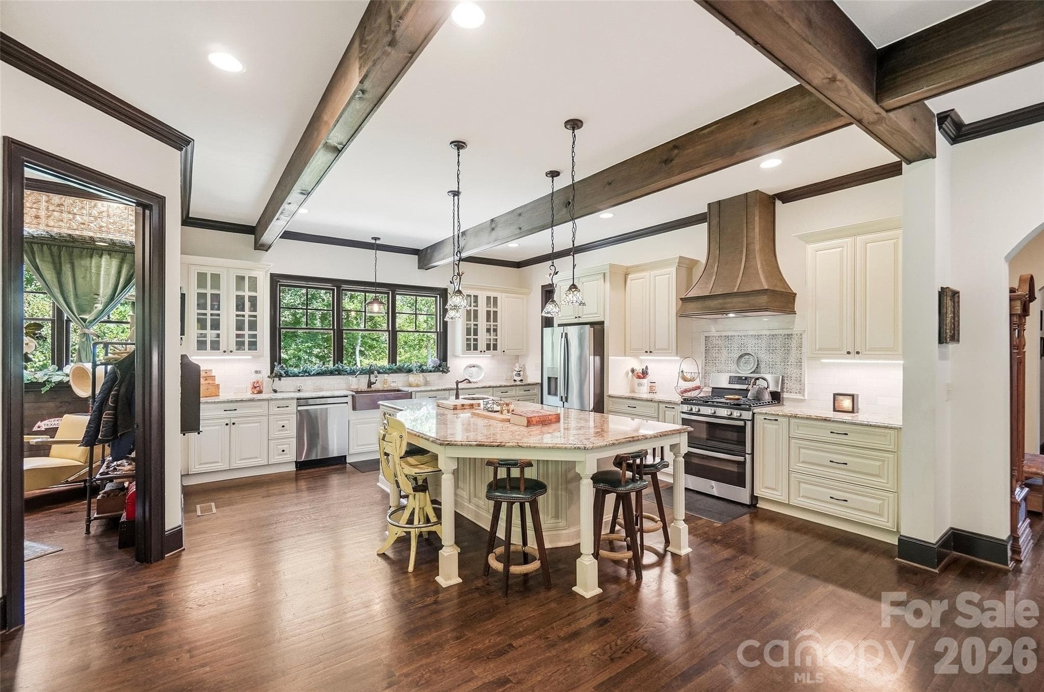 Single Family Residence at 3014 Dodsworth Drive, Cramerton, photo 11 of 48