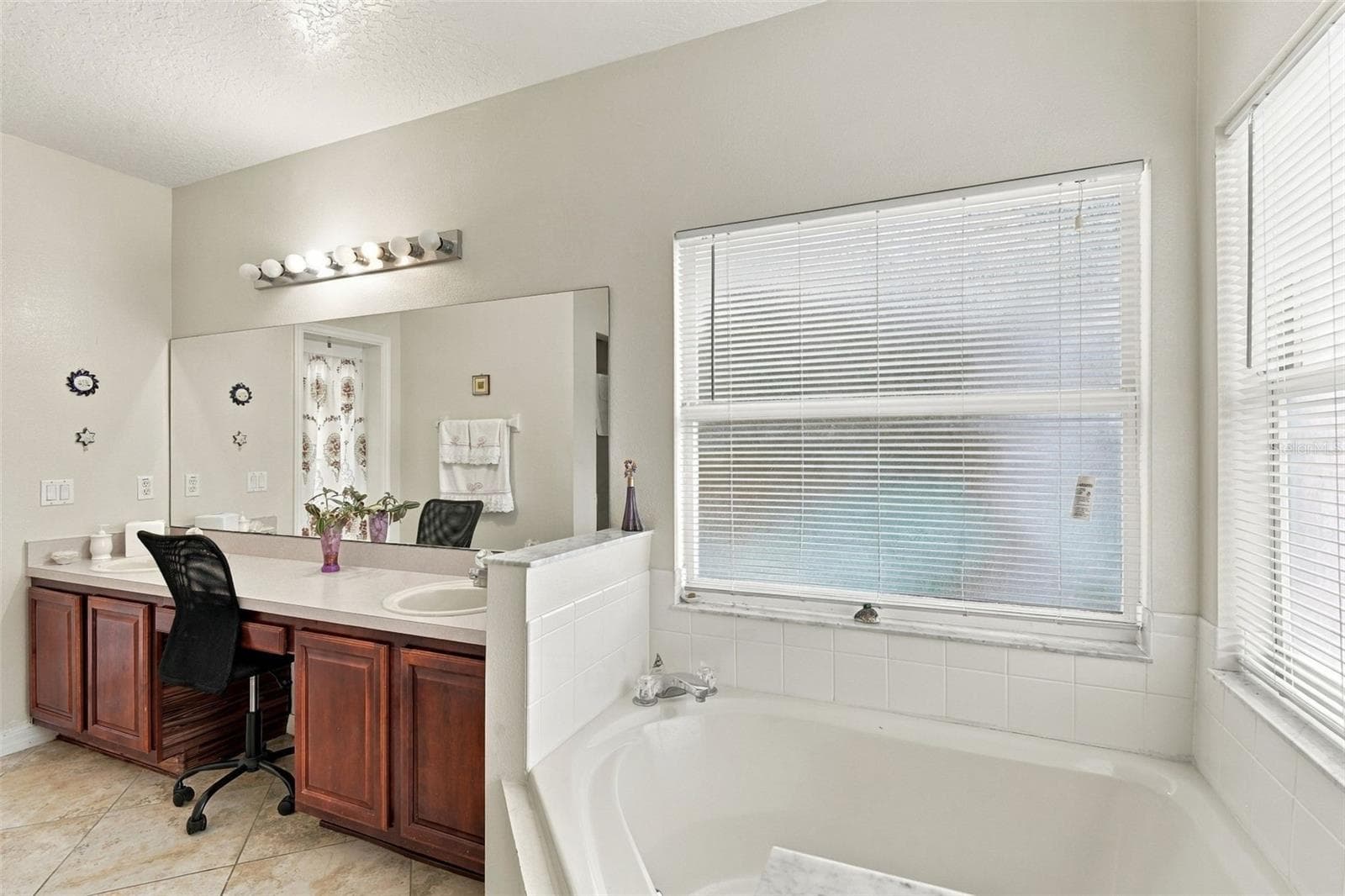 Primary Bath Floor1 - 1158 LIBERTY HALL DR, KISSIMMEE