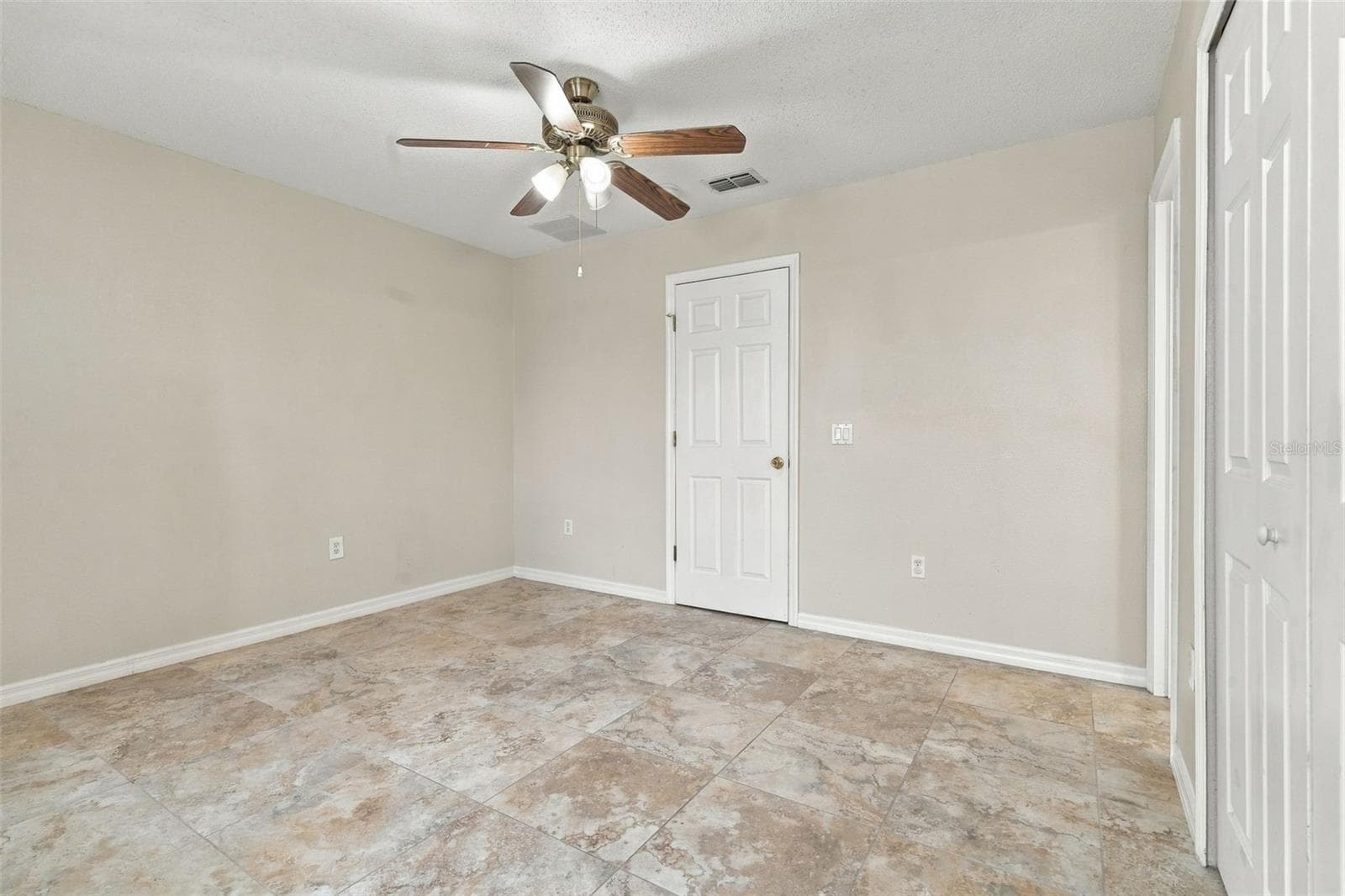 Single Family Residence at 1158 LIBERTY HALL DR, KISSIMMEE, photo 27 of 42