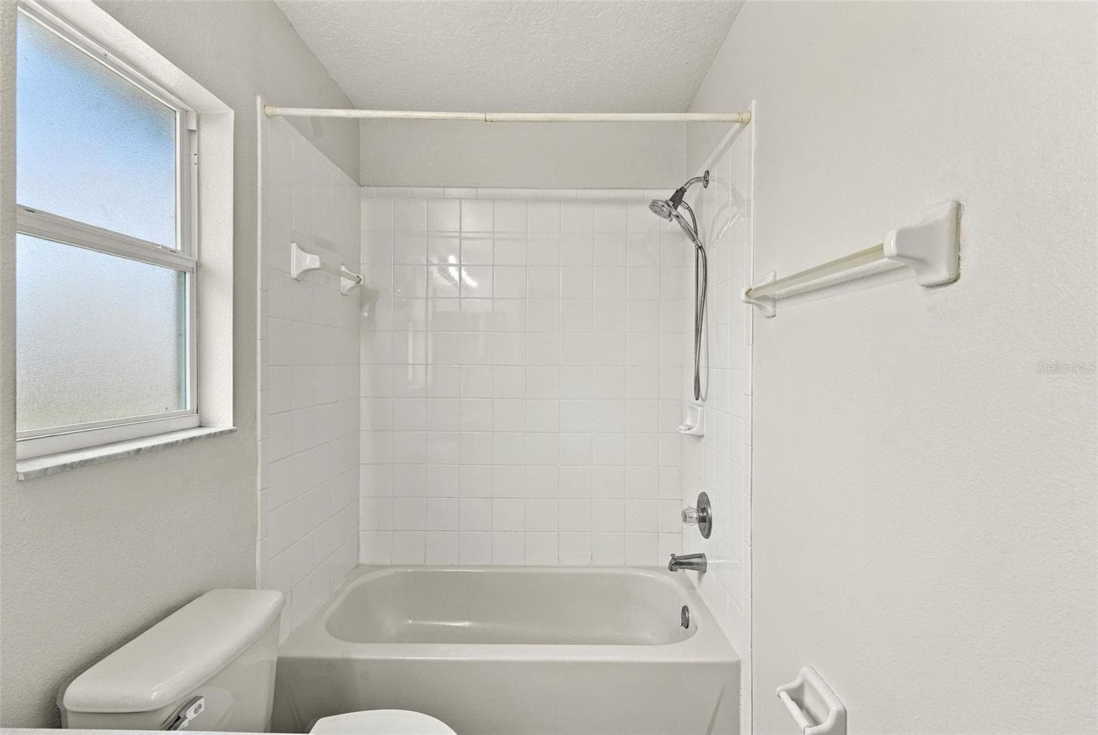 Jack and Jill Bath Floor2 - 1158 LIBERTY HALL DR, KISSIMMEE