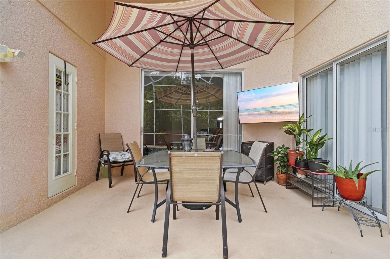 Covered Terrace - 1158 LIBERTY HALL DR, KISSIMMEE