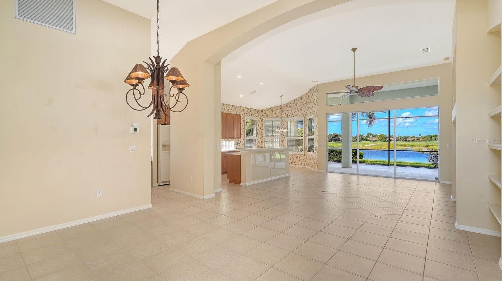 Single Family Residence at 6734 PEBBLE BEACH WAY, LAKEWOOD RANCH, photo 9 of 51