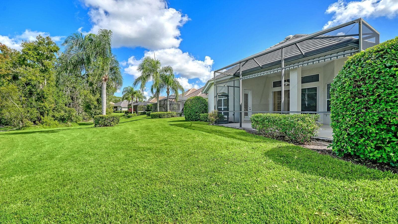 Single Family Residence at 6734 PEBBLE BEACH WAY, LAKEWOOD RANCH, photo 38 of 51