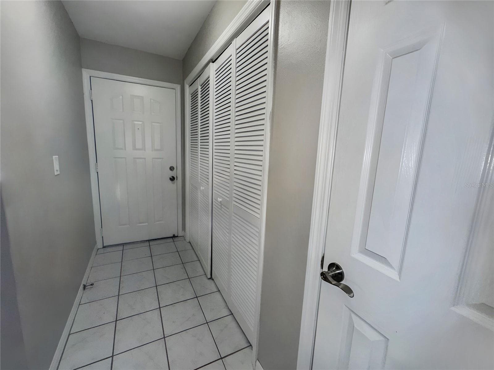 Entry - 5537 SEA FOREST DR #304, NEW PORT RICHEY