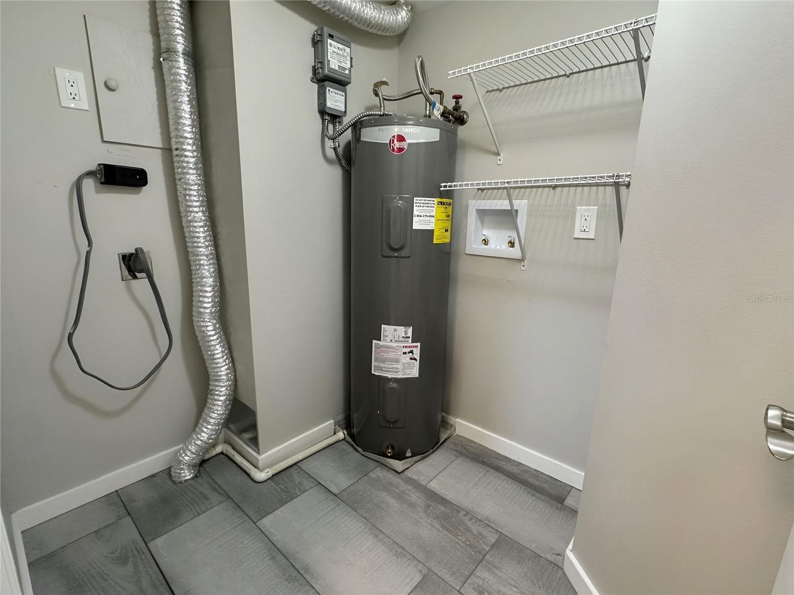 Laundry - 5537 SEA FOREST DR #304, NEW PORT RICHEY