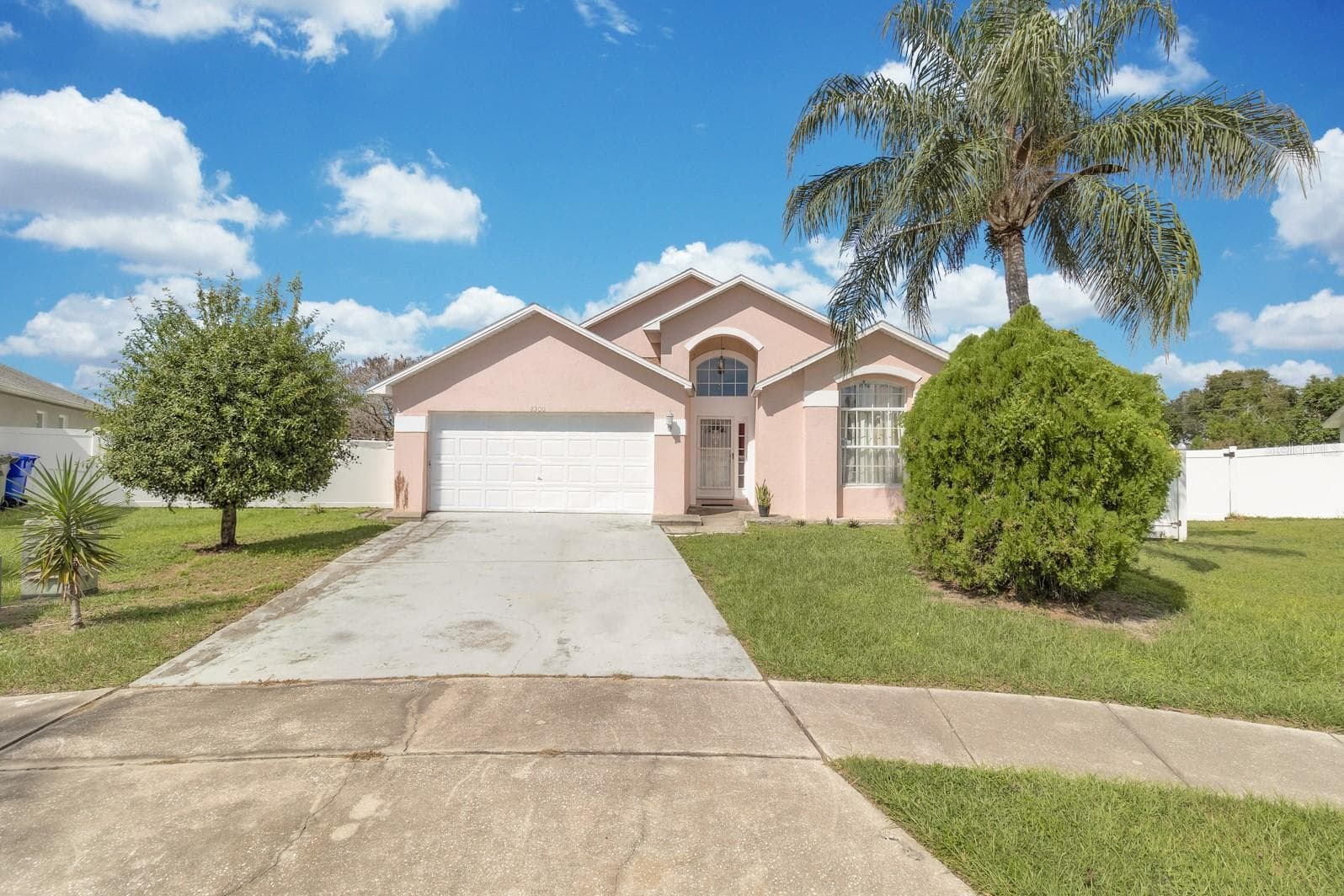 Single Family Residence at 2300 FINWICK CT, KISSIMMEE, photo 2 of 16