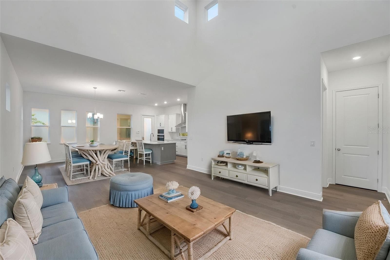 Virtually Staged - 9614 RODBELL ST, ORLANDO