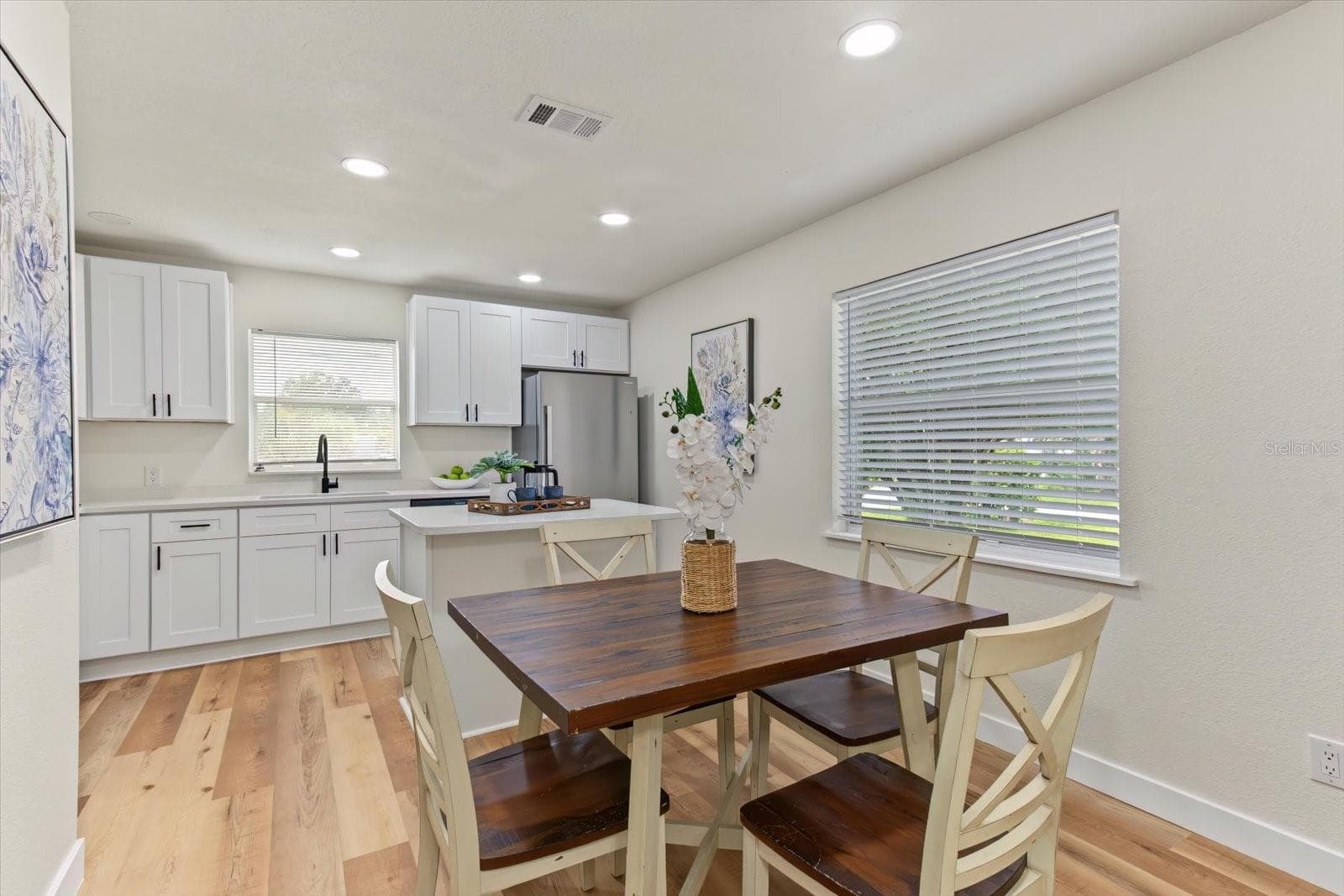 Single Family Residence at 219 CUMMINGS ST, OAK HILL, photo 15 of 35