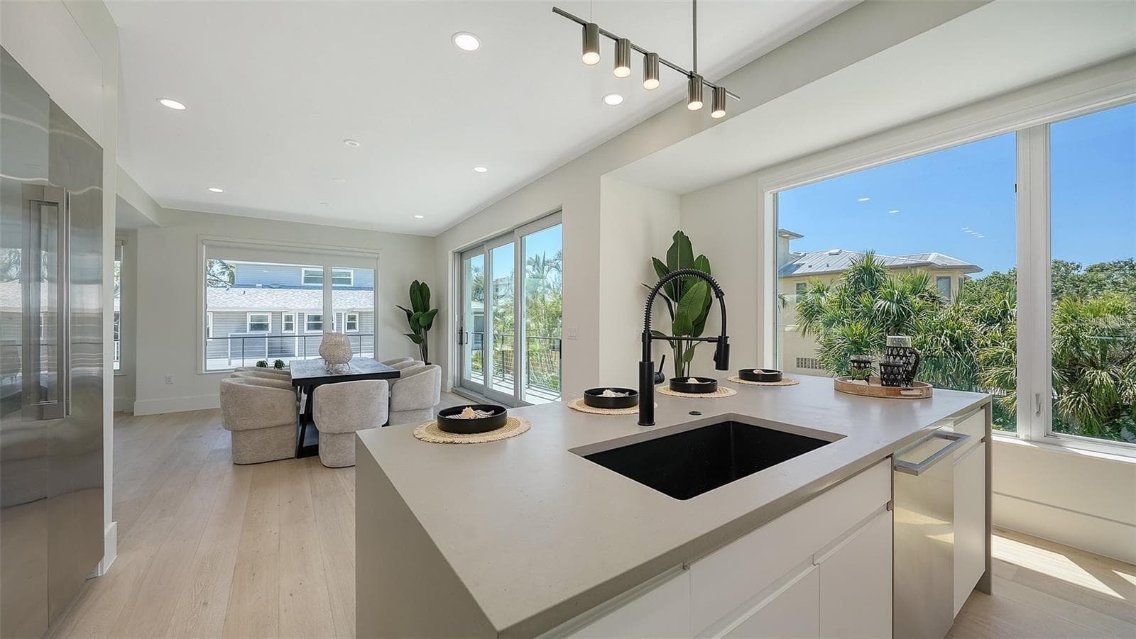 Kitchen - 8800 MIDNIGHT PASS RD, SARASOTA