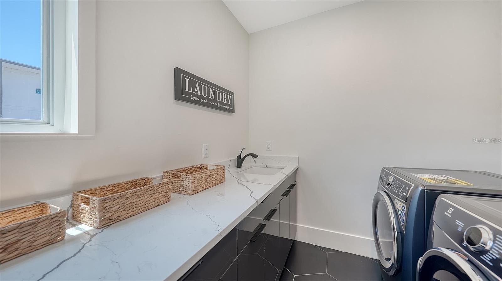 Laundry room - 8800 MIDNIGHT PASS RD, SARASOTA