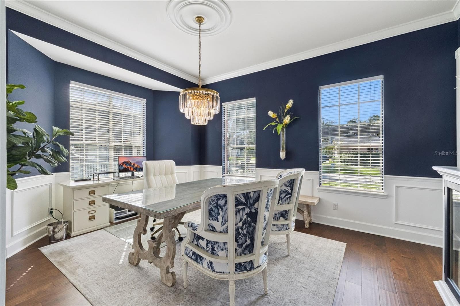 Single Family Residence at 637 LAKE HARBOR CIR, ORLANDO, photo 10 of 37