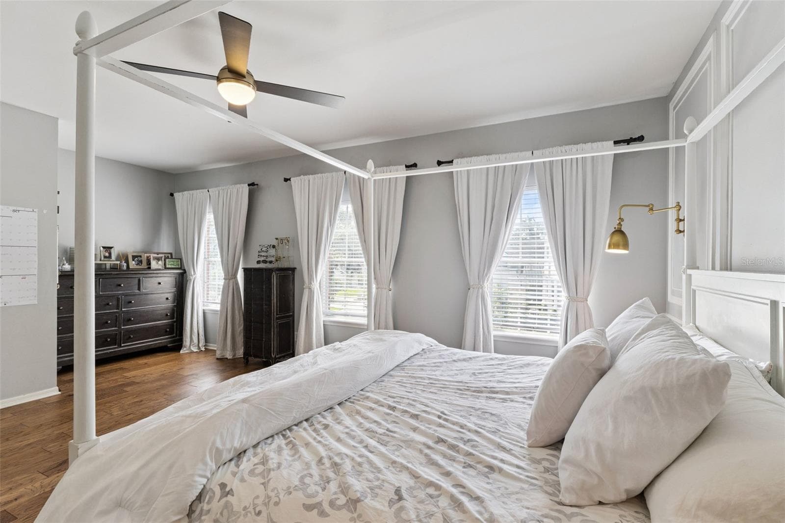 Single Family Residence at 637 LAKE HARBOR CIR, ORLANDO, photo 16 of 37